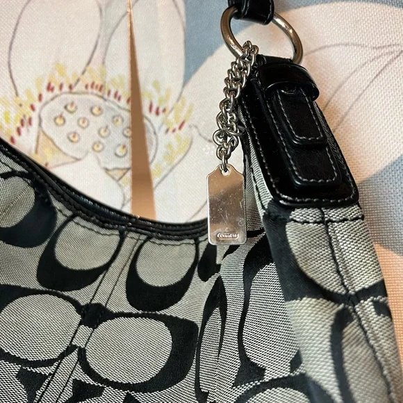 COACH Black Jacguard Signature Soho Boho Shoulder Bag 🖤 - Picture 3 of 11